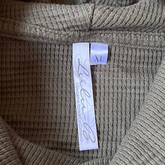 Lulu B Waffle Knit Army Green Blouse Cowl Neck Pockets Top Shirt, Size XL - Picture 3 of 8